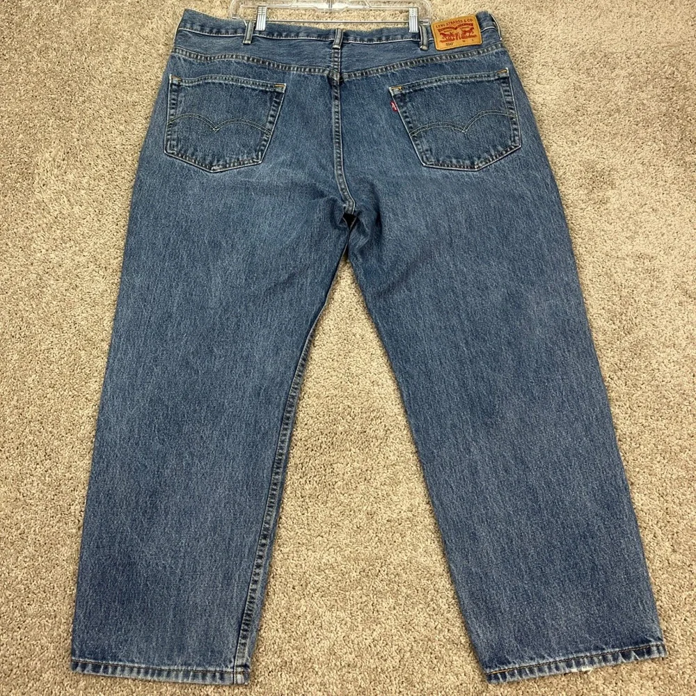 Levis 550 Jeans Mens 43x27 Medium Wash Blue Straight Leg 5‎ Pocket Denim EUC